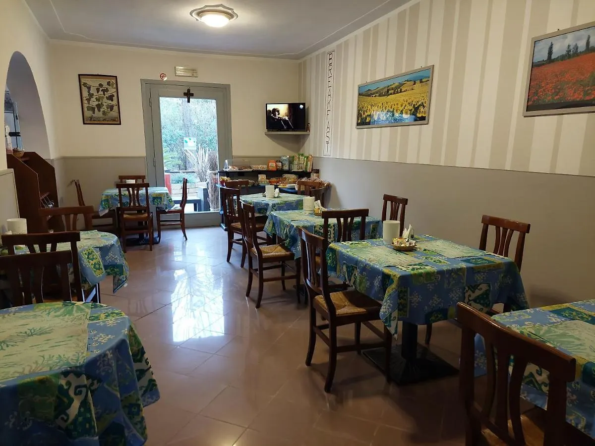 Hotel La Passeggiata 데센자노델가르다