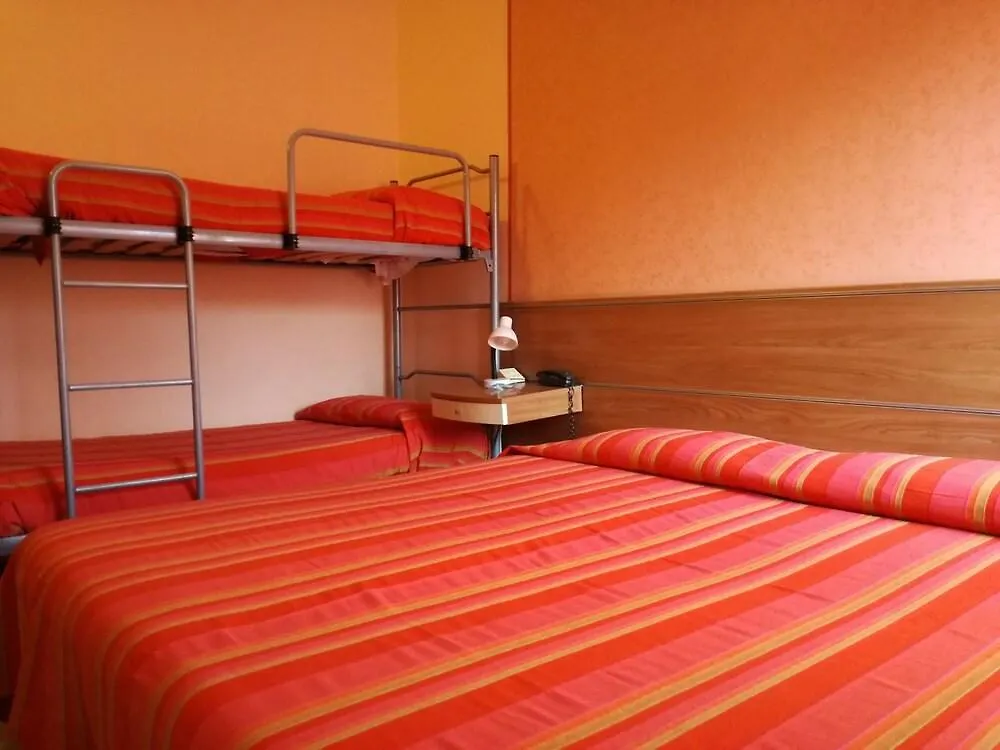 Hotel La Passeggiata 데센자노델가르다