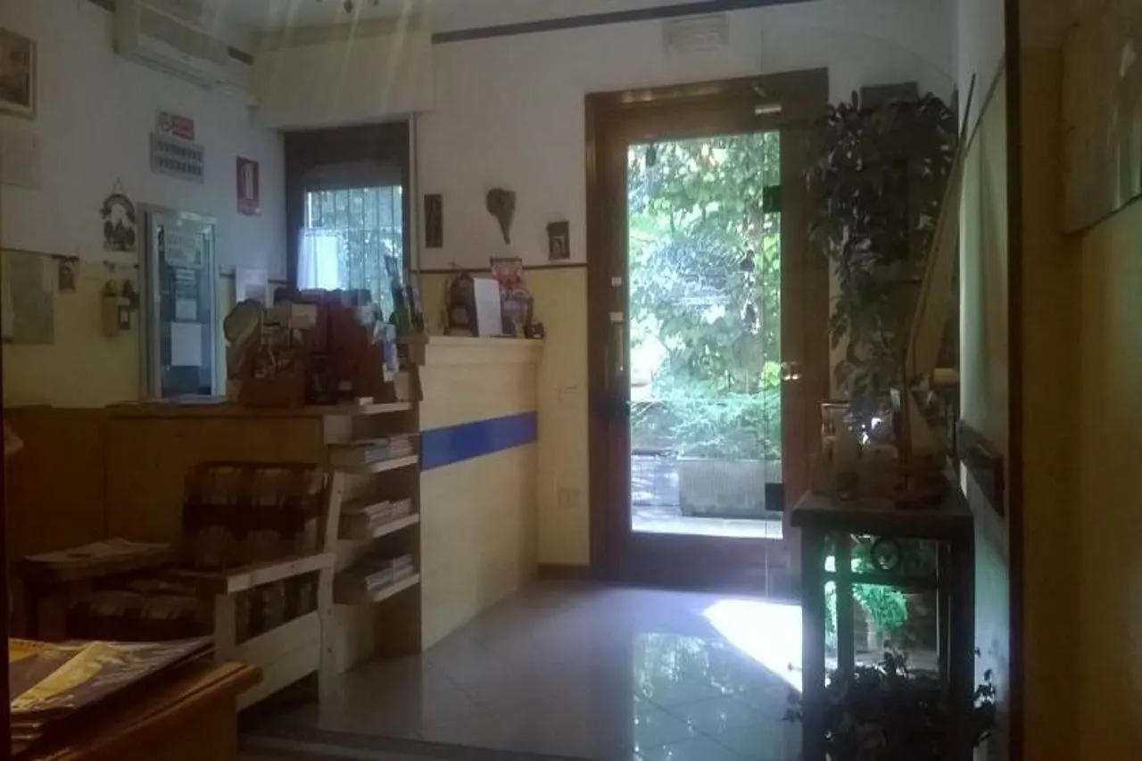 Hotel La Passeggiata 데센자노델가르다 3*,  이탈리아