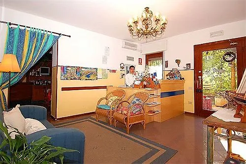 Hotel La Passeggiata 데센자노델가르다