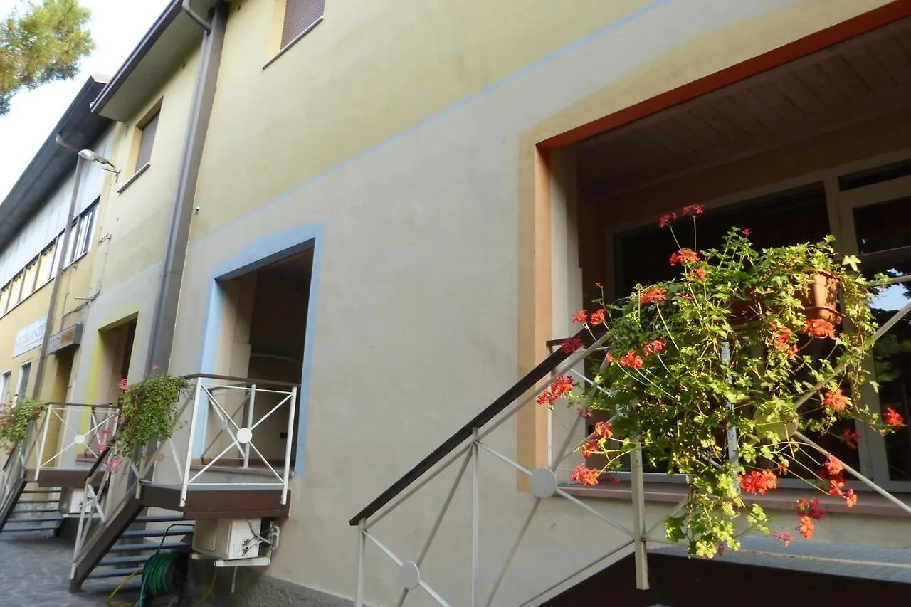 Hotel La Passeggiata Desenzano del Garda 3*,