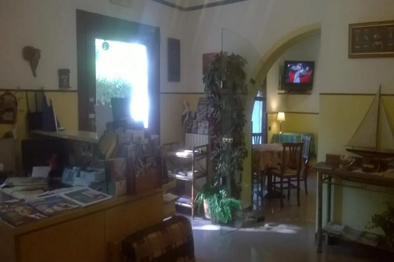 Hotel La Passeggiata Desenzano del Garda 3*,