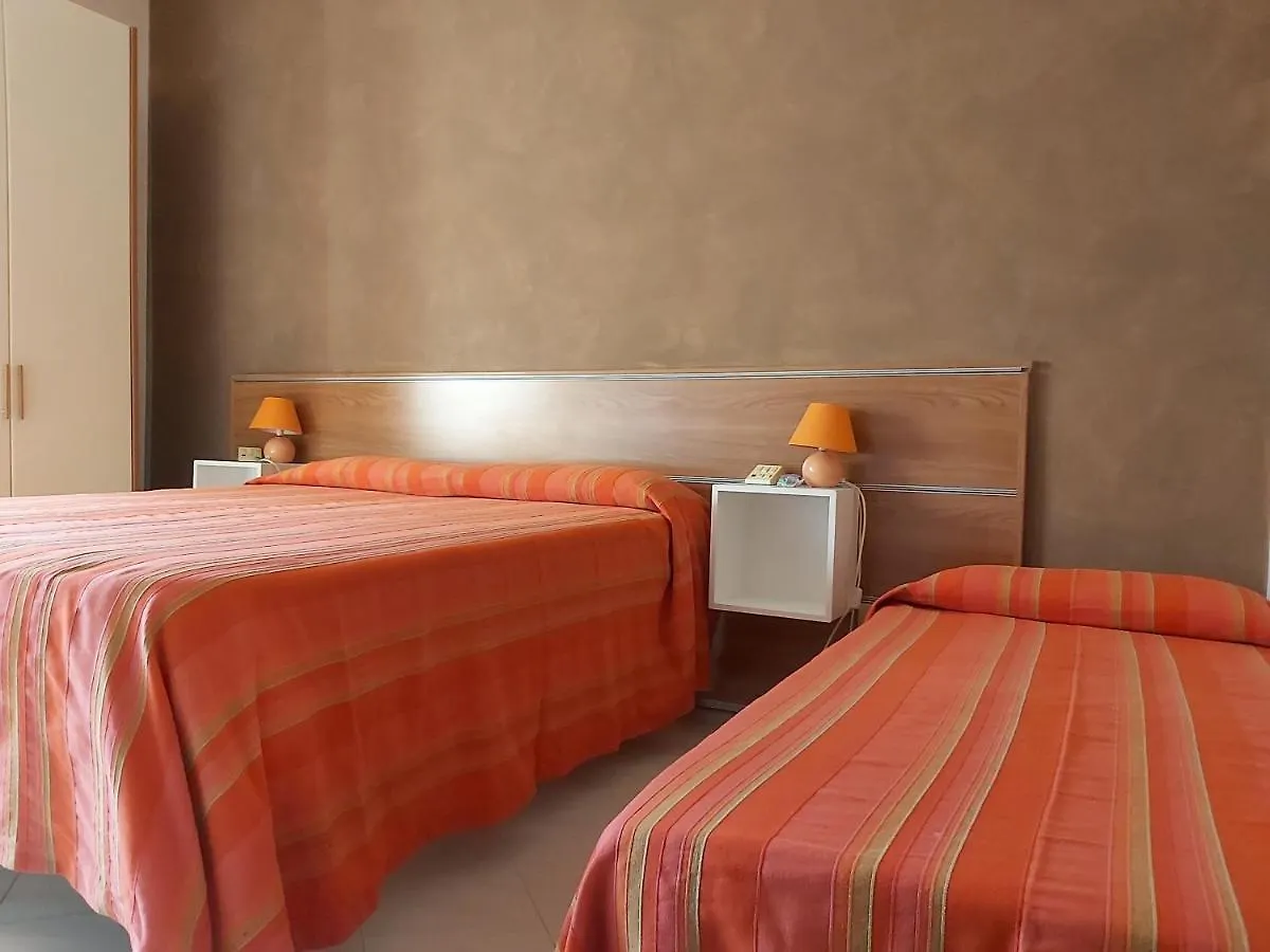 ***  Hotel La Passeggiata Desenzano del Garda Italy